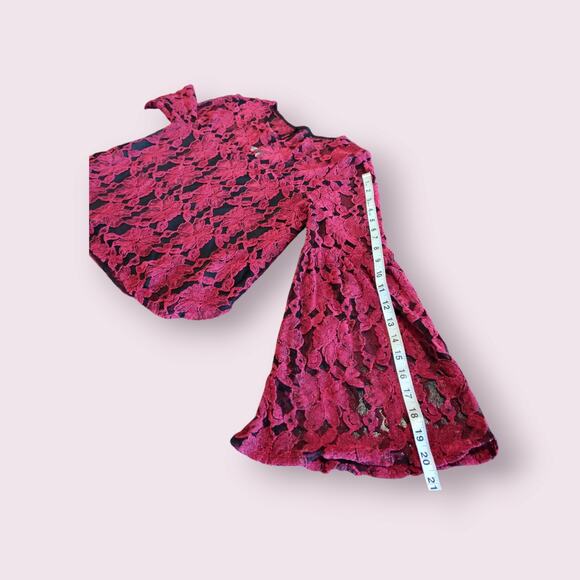 Cupcakes and Cashmere Dark Red/Black Lace Chiffon Top Bell Sleeve Layered SMALL - Picture 8 of 8